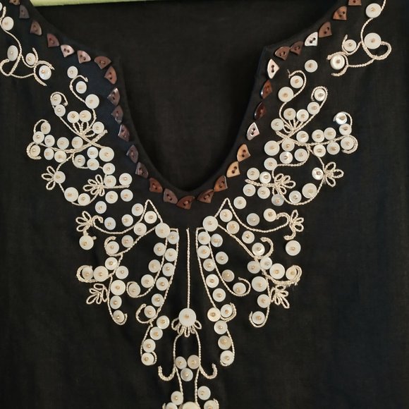 Black linen tunic blouse - Picture 2 of 4